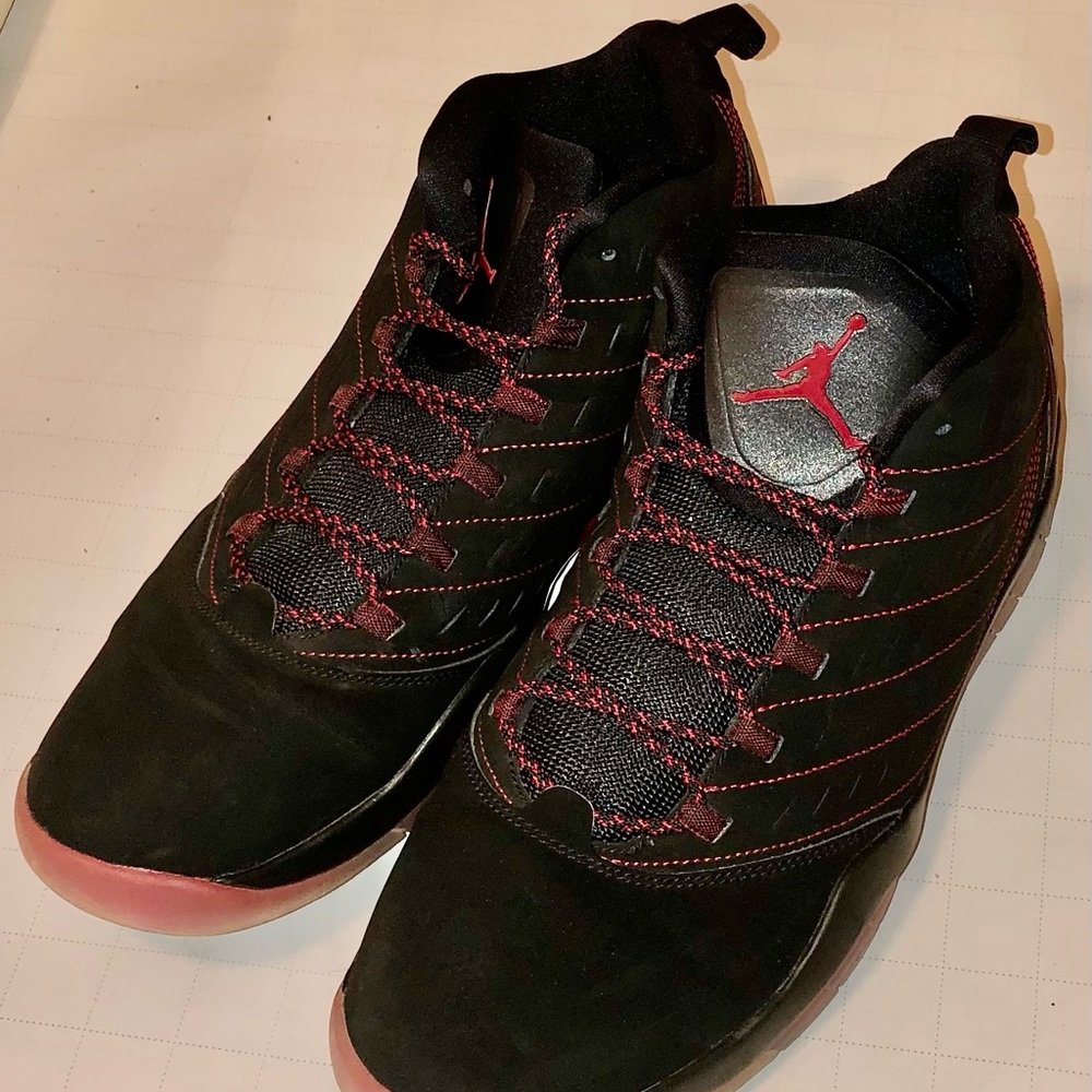 Nike Jordan Velocity 688975-001 Mens 12 Black Red Basketball Gym Shoes